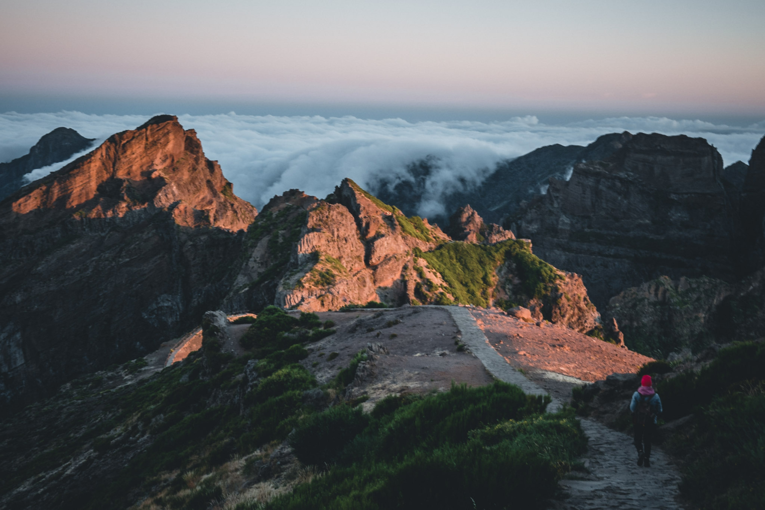 Pico do Arieiro – the most beautiful place for a sunrise on Madeira ...